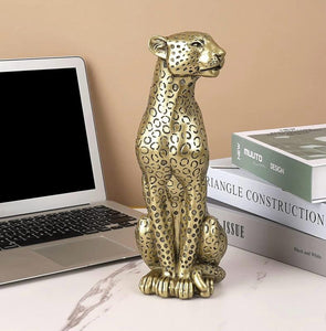 Pure Home and Living Resting Leopard Figurine 11x10x28 CM