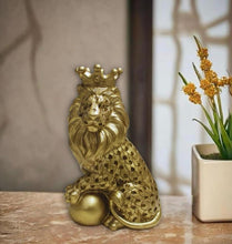 Load image into Gallery viewer, Sovereign Lion with Crown: Luxurious Decorative Showpiece - 25 cm (Polyresin, Resin, Gold)